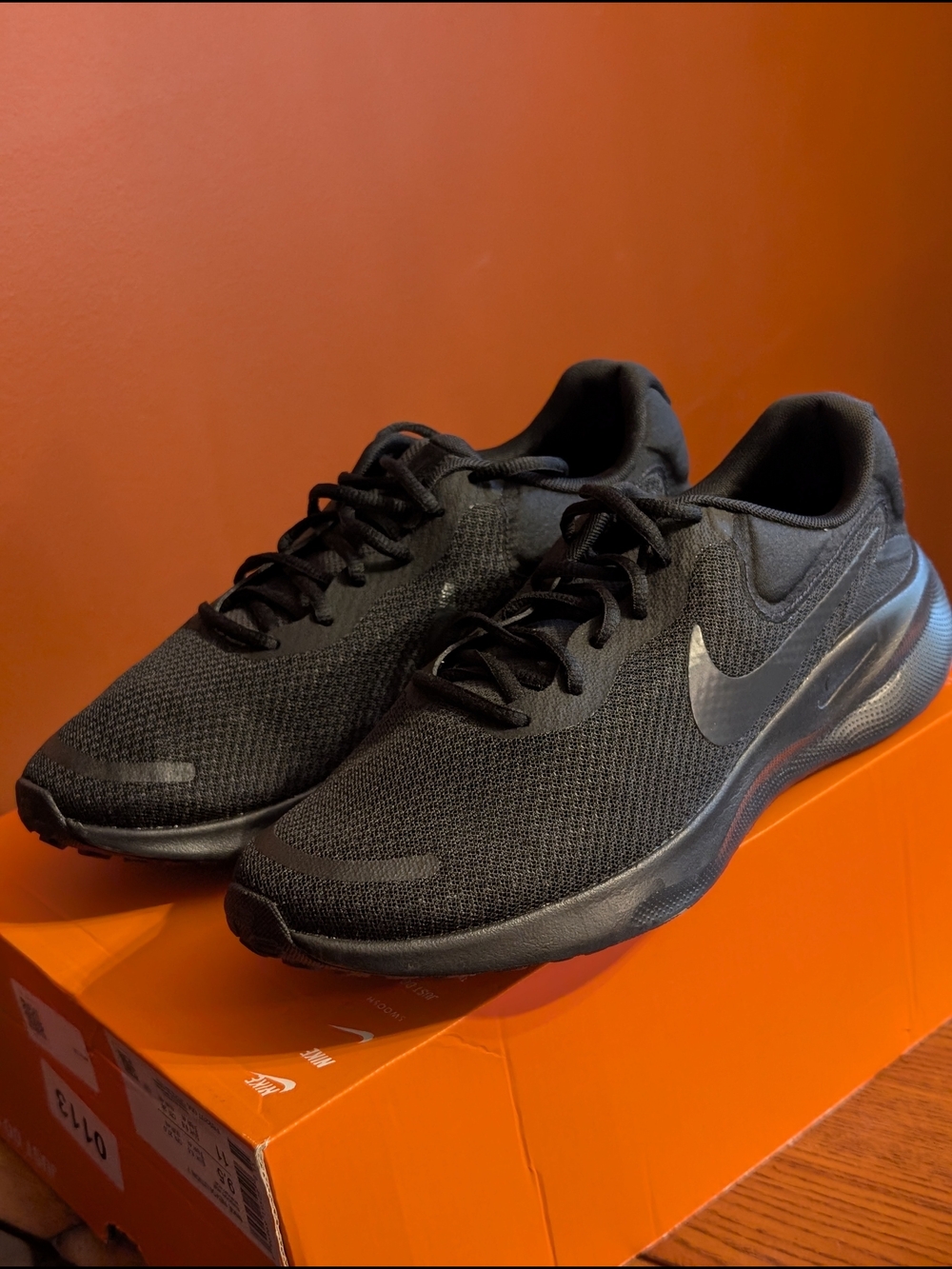 Nike Revolution 7 Brand New Size Men's 9.5